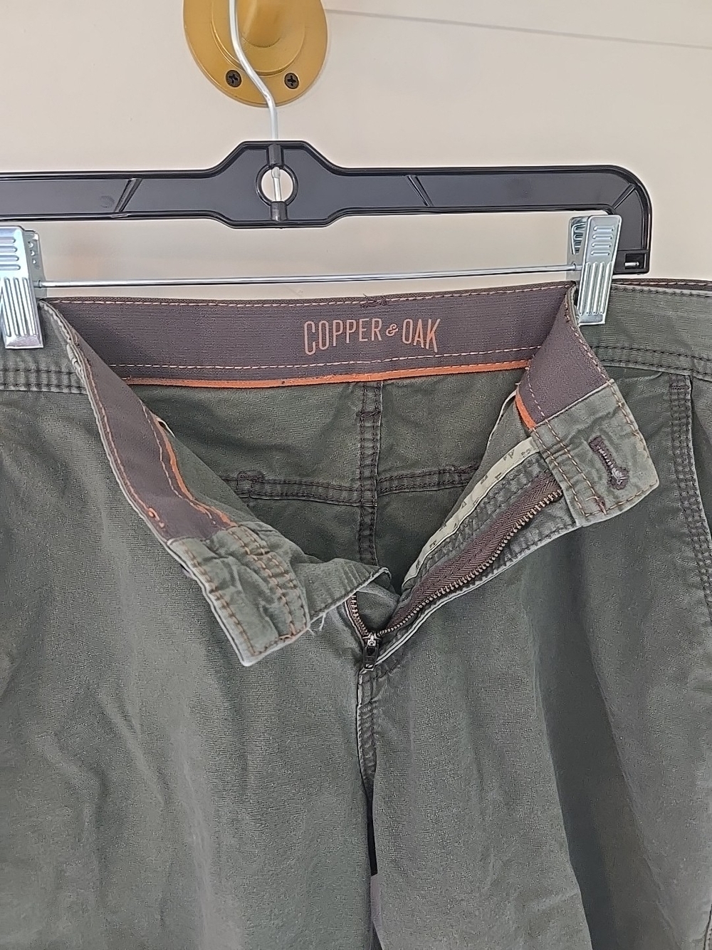 Copper & Oak Men's Olive Cargo Shorts 34 X 10 In Good Cond